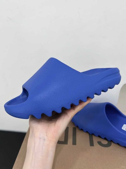 Buty sportowe adidas_Yeezy_Slide_Azure R.47