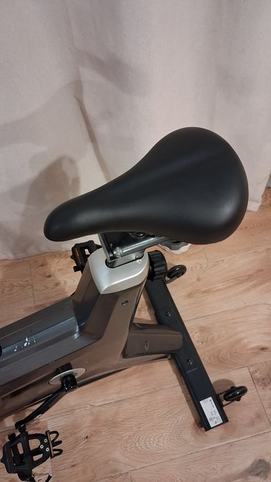 Rowerek rower stacjonarny trenażer spinningowy Capital Sports