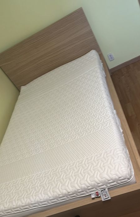 Kompletne łóżko 120x200 - materac + stelaż + ochraniacz | stan idealny
