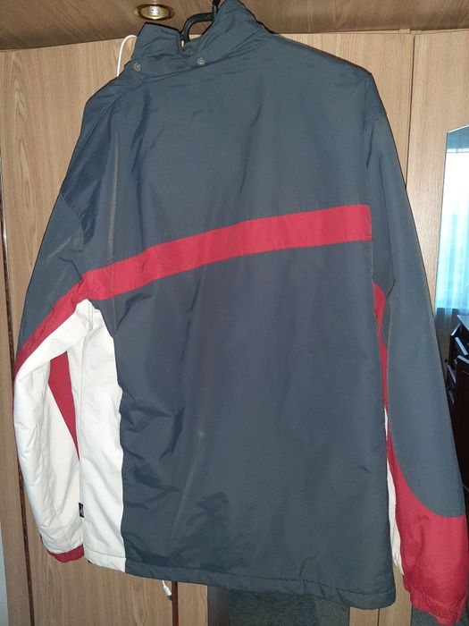 Sprzedam ciepłą kurtkę męską roz.L rozmiary na zdjęciu