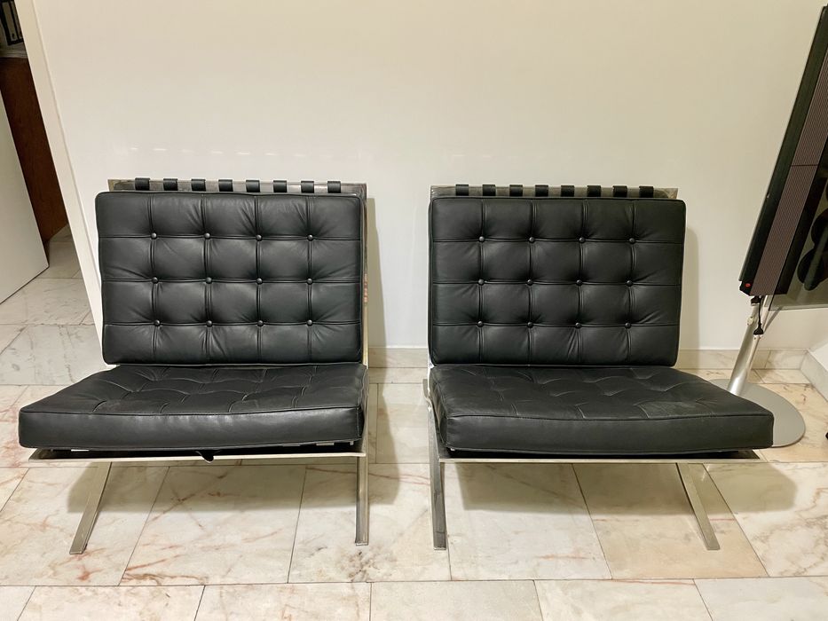Par de poltronas Mies modelo Barcelona