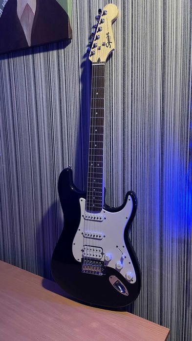 Електрогітара Squier Bullet Stratocaster HSS