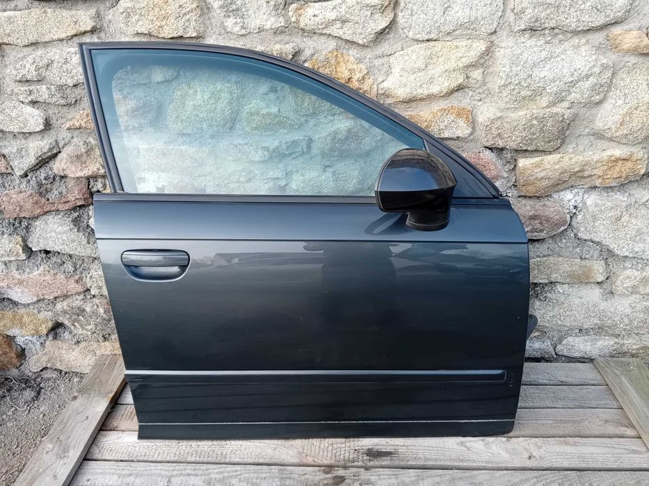 Drzwi prawy przód Seat Exeo LW7Z