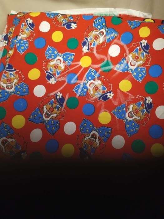 Ткань сорочечная, ширина 140см и бязь белая и красная ширина 140см