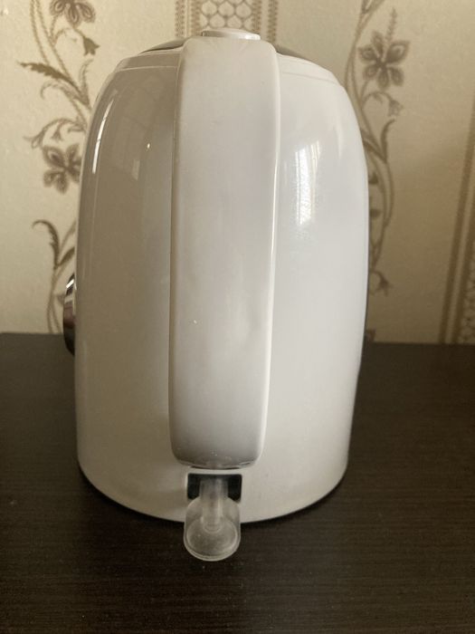 Електрочайник Haeger HG-7812