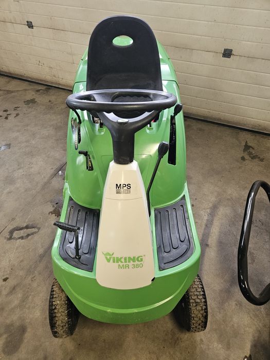 Traktorek kosiarka Viking z koszem
