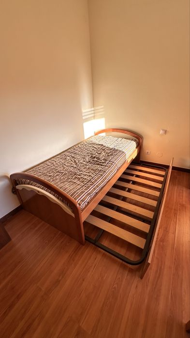 Cama / movel de cabeceira / comoda