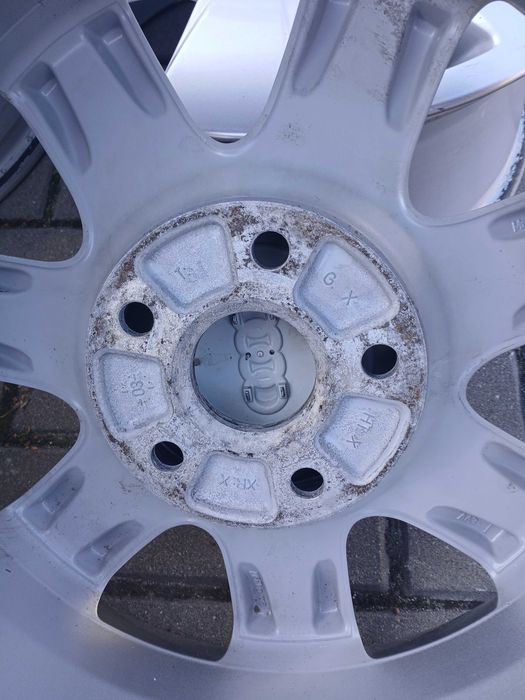 Felgi aluminiowe Audi 7j16 et 42 5x112 ch 57,1 A4 A3 itp VW