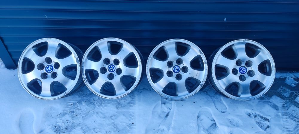 Felgi aluminiowe z  toyota Avensis Verso 16x6.5j 5x114.3