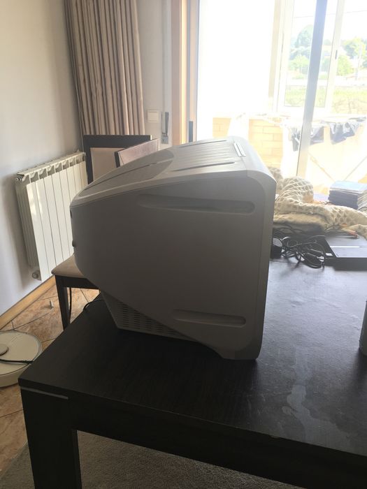 TV Sony Trinitron 21” // KV-21CT1E