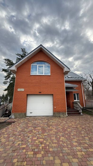 Будинок,Гостомель,Центр,Інд.газ опал,Без комісії%Терміново,Поряд ліс