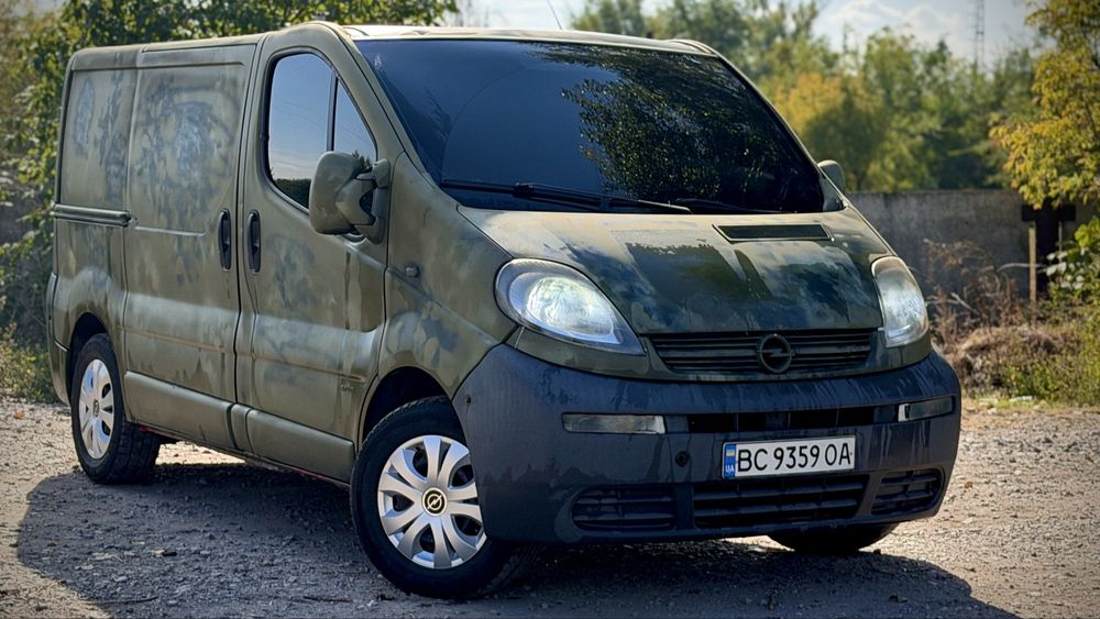 Opel Vivaro  1.9 dti укр регистрация.