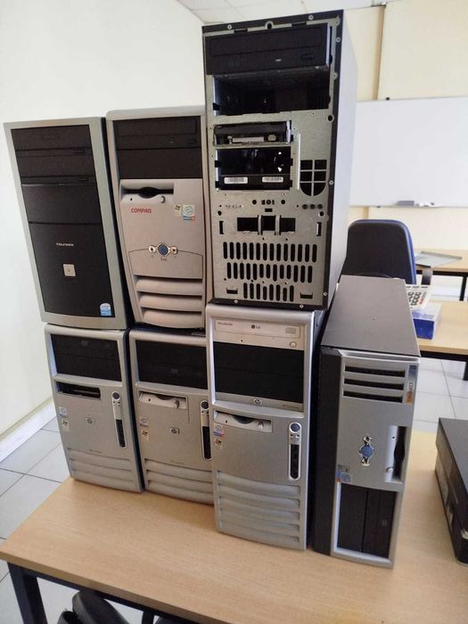 Computadores Antigos para Peças/Componentes