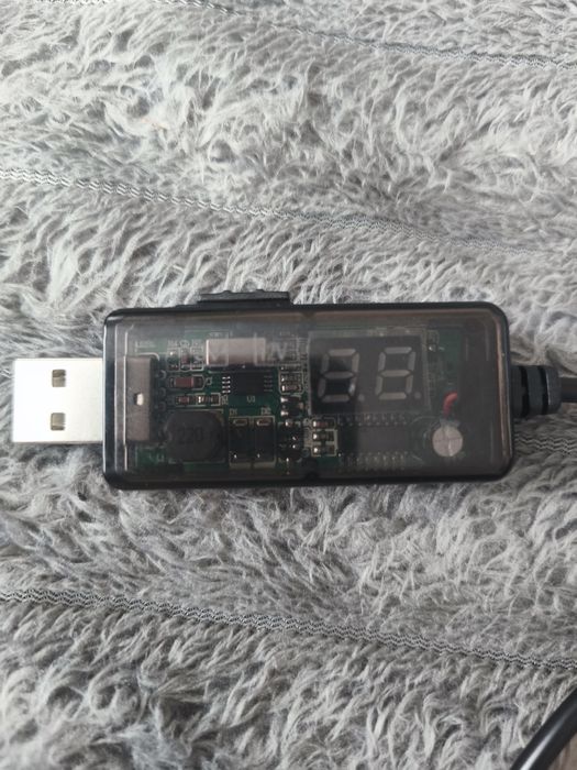 Універсальний підвищувальний USB-кабель (DC Step-up)