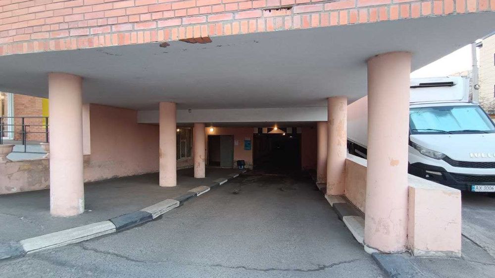 Продається 4-кімнатна квартира ЖК Гвардейский ТОРГ