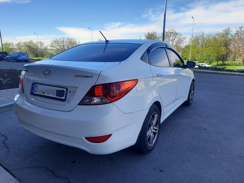 Продам Hyundai Accent 1.4 газ/бенз