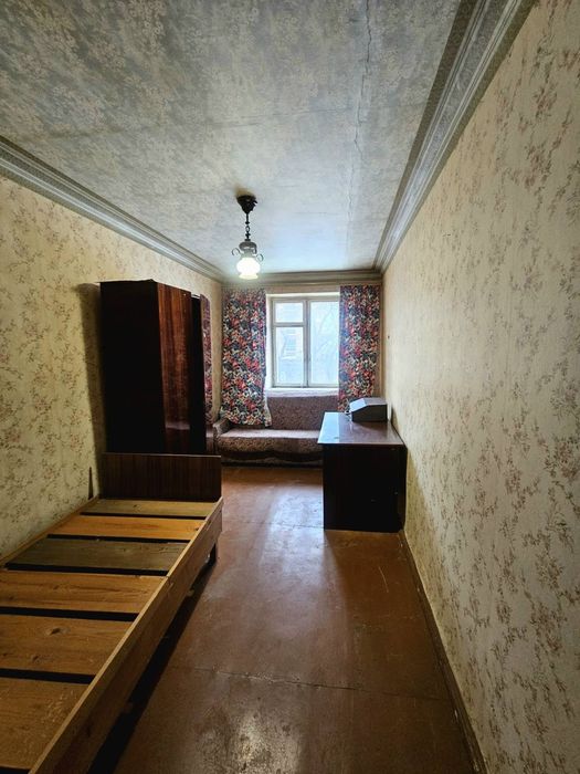 Продам трикімнатну квартиру зуп.Гетьмана Сагайдачного,вул.Європейська.