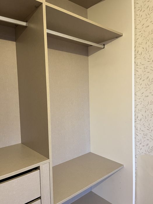 Armário de quarto branco