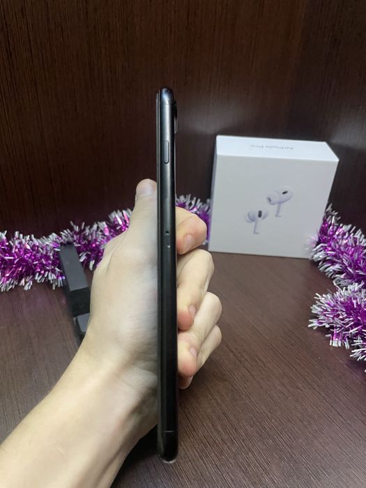 Продам IPhone 7 Plus 128gb