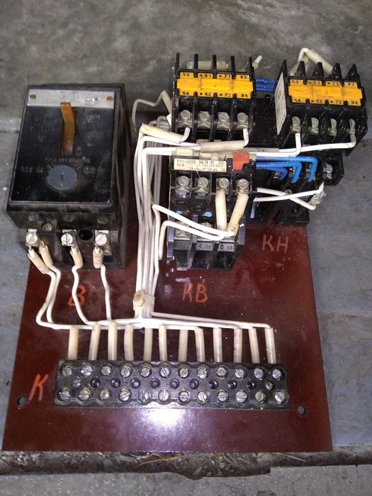 Продам приборы электрические, выпрямители, щит  управления