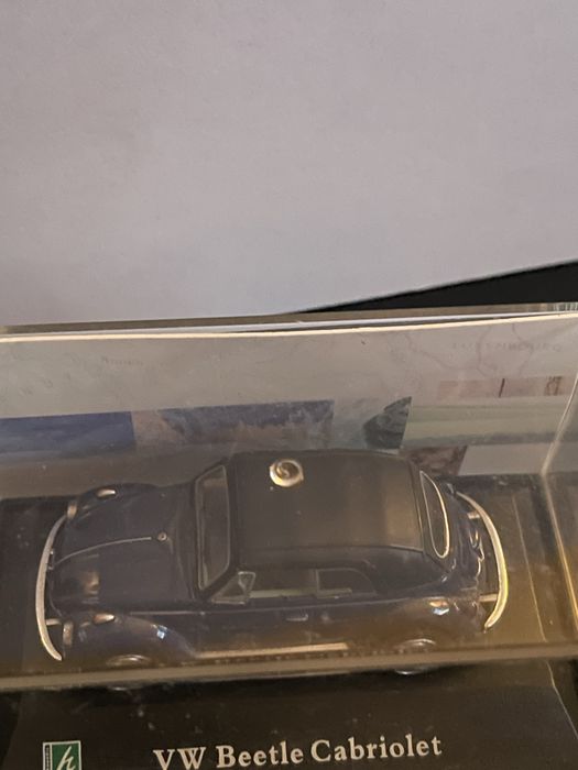 VW carocha miniatura em caixa