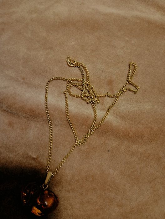 Янтарная подвеска на позолоченной цепочке СССР.