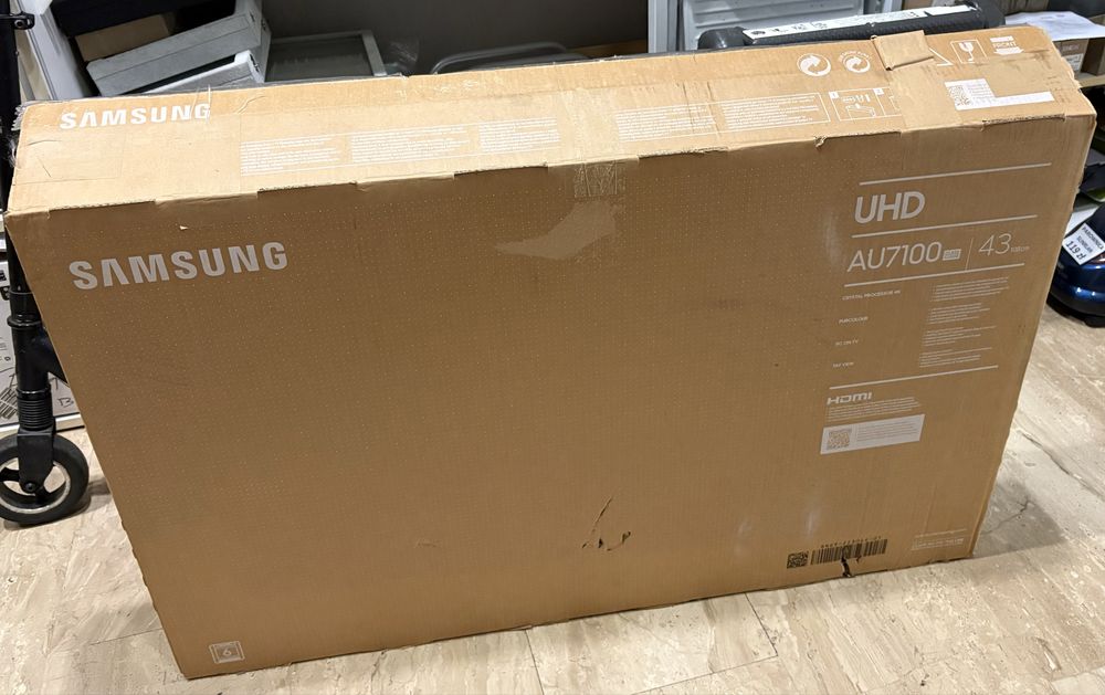 Telewizor Samsung ue43au7172u opis