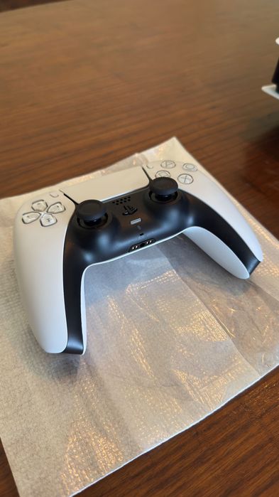 PS5 1TB Edição Com Leitor - Como Nova