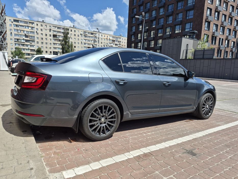 Skoda Octavia 2017 VIN TMBAJ7NEXJ0047391 фото оголошення 4 з 8