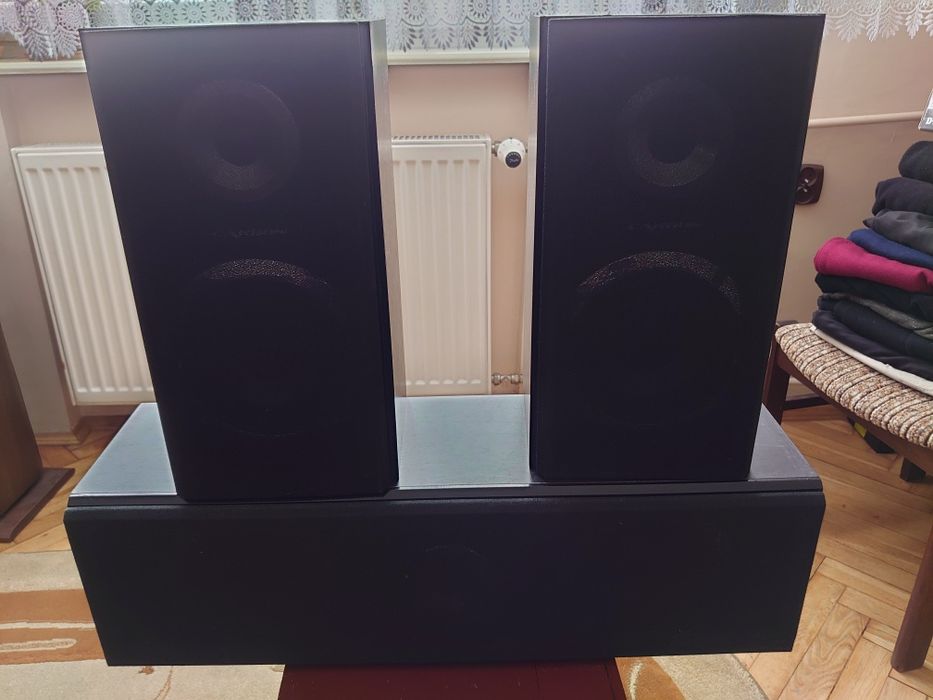 Firma Carbon głośnik centralny + 2x satelity stan bdb. Ko