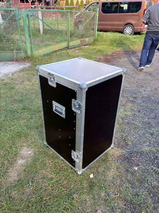 Case Skrzynia kątowa - transportowa Rack (dla DJ lub zespołów)