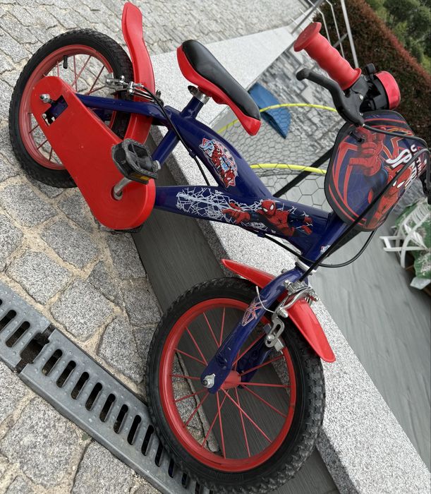 Bicicleta spiderman criança