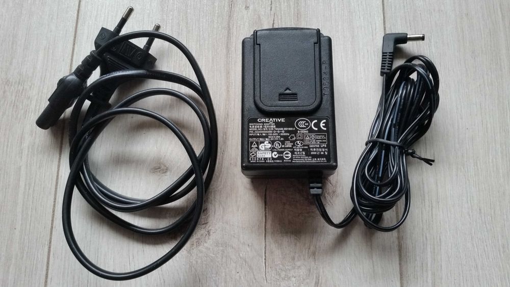 Zasilacz Creative TESA9B-050.180.0-A  ,5V  1.5A