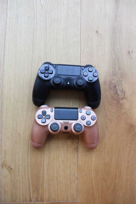 PS4 Pro 1TB + 2 Comandos + 5 Jogos
