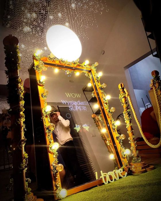 Fotolustro Fotobudka Imprezowe Zwierciadło