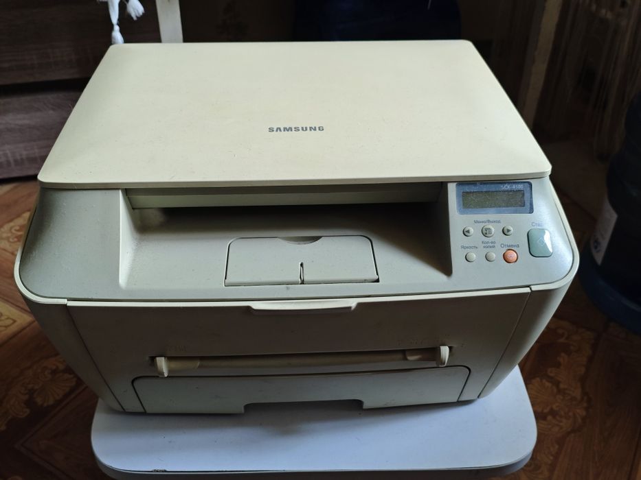 БФП (принтер,сканер,ксерокс)SAMSUNG SCX-4100.