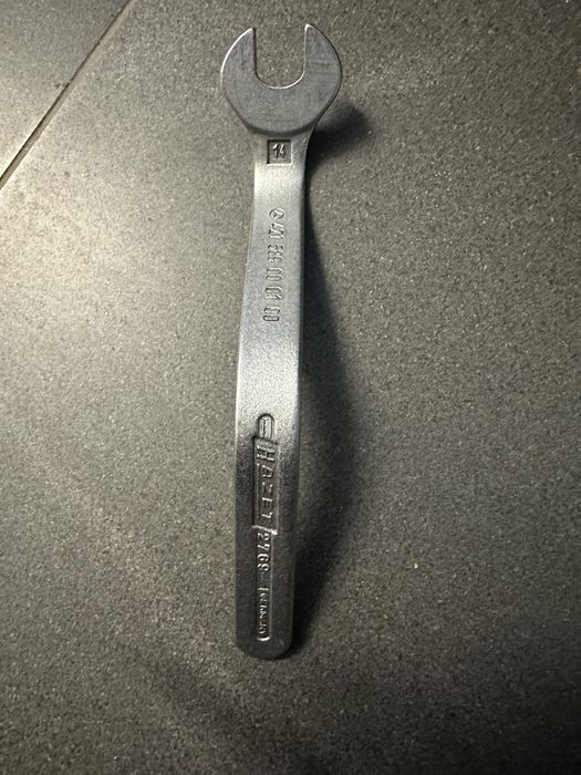 Mercedes Bez stary klucz do regulacji zaworow