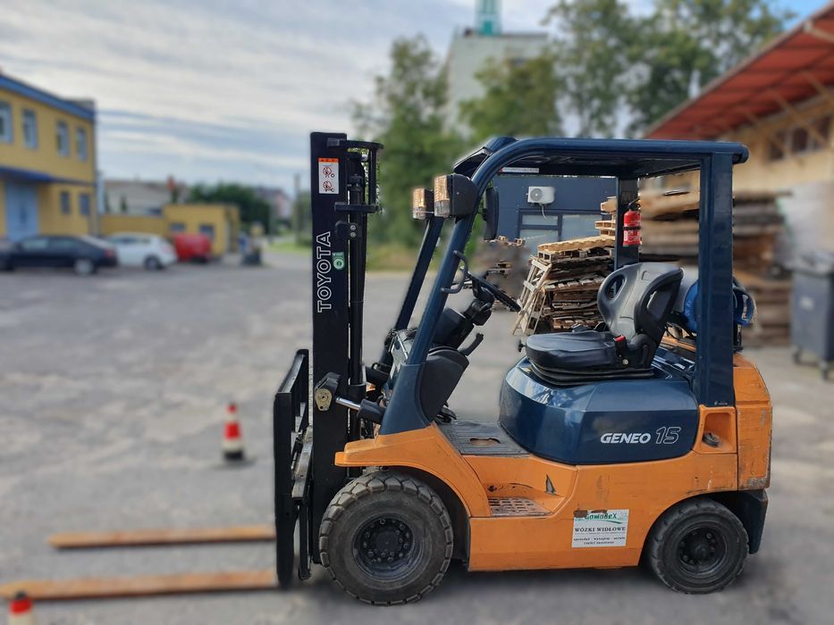 Kurs UDT Wózek IWJO i IIWJO - termin 16.09.26 zapisy przez sms + wózek specjalizowany zmienny wysięg Manitou wyskoki skład + reach truck VNA forklift