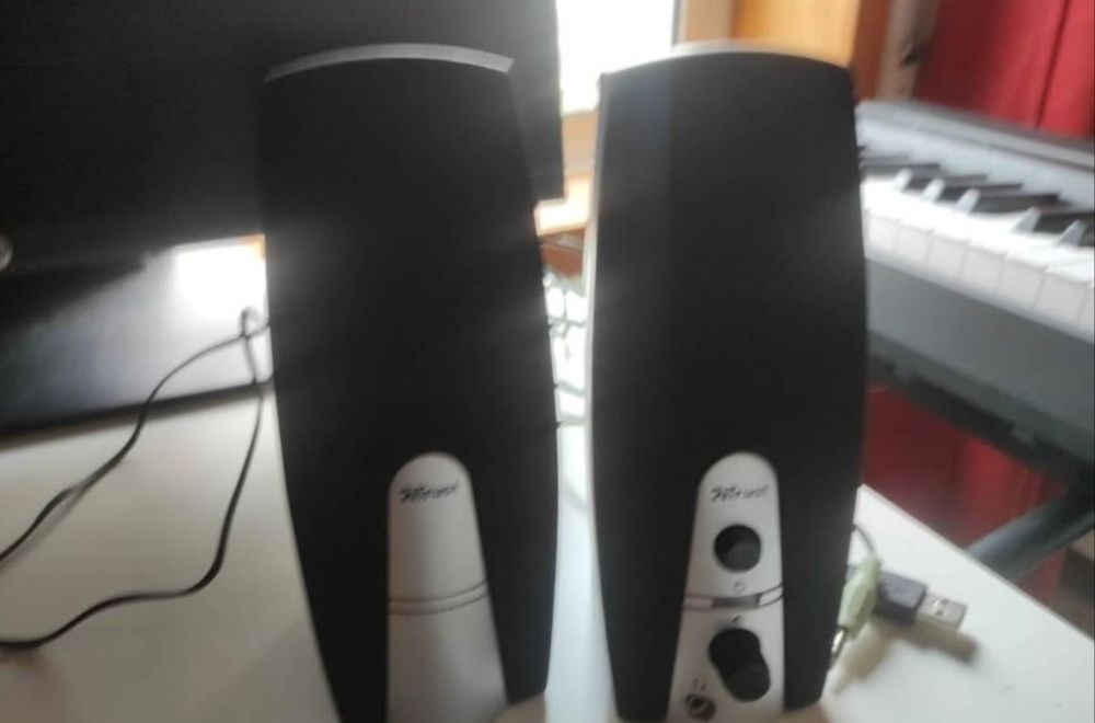 Trust Mila 2.0 Colunas