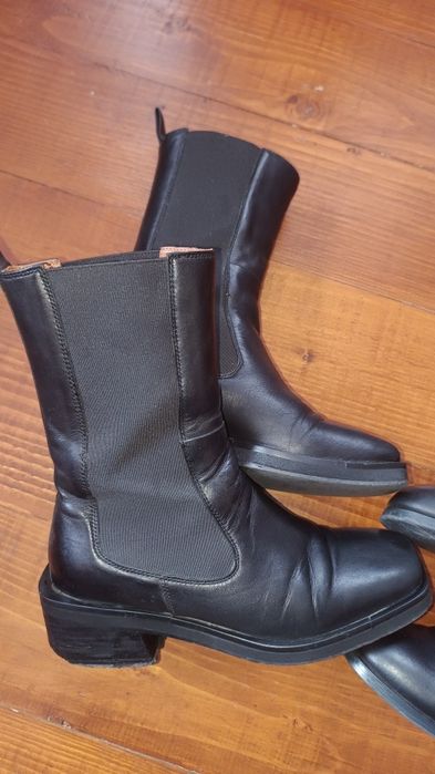 Віддам безкоштовно 35-36 розмір