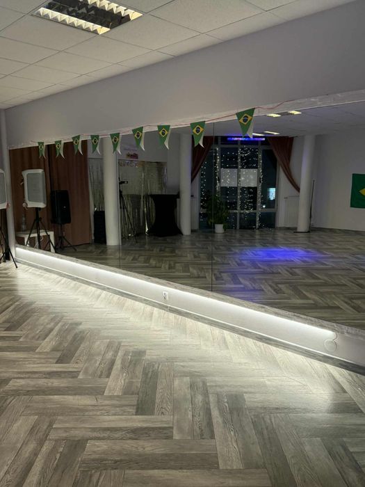 Sala fitness/ taneczna z lustrami