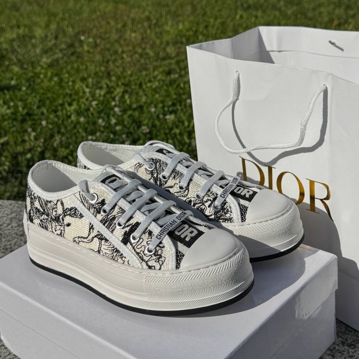 Жіночі кеди Dior