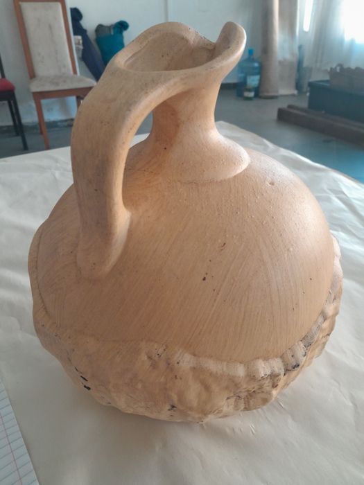 Ânfora ou bilha de barro não vidrado (antigo)