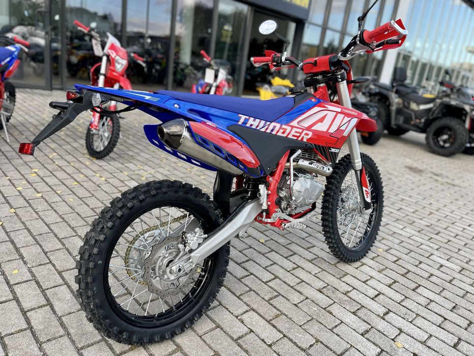 Мотоцикл  THUNDER Apollo 300