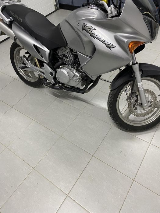 Honda varadero 125 kategoria b