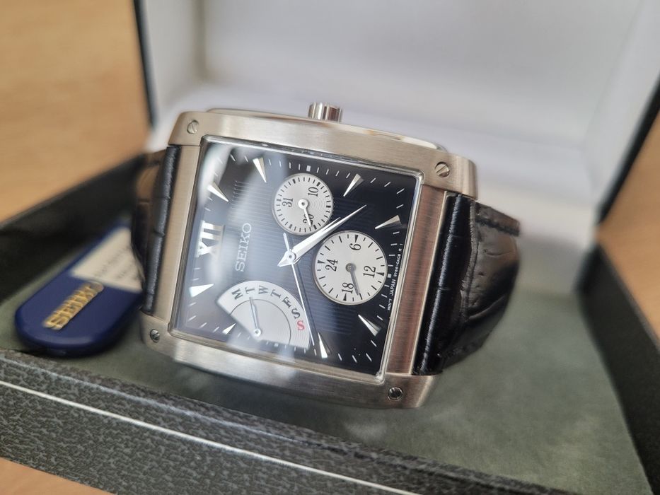 SEIKO SNT009P1 kostka RETROGRADE reverse panda
