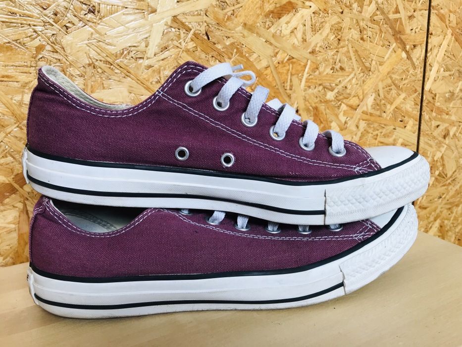 CONVERSE bordowe rozm. 41,5 dł. wkł. 26,5cm