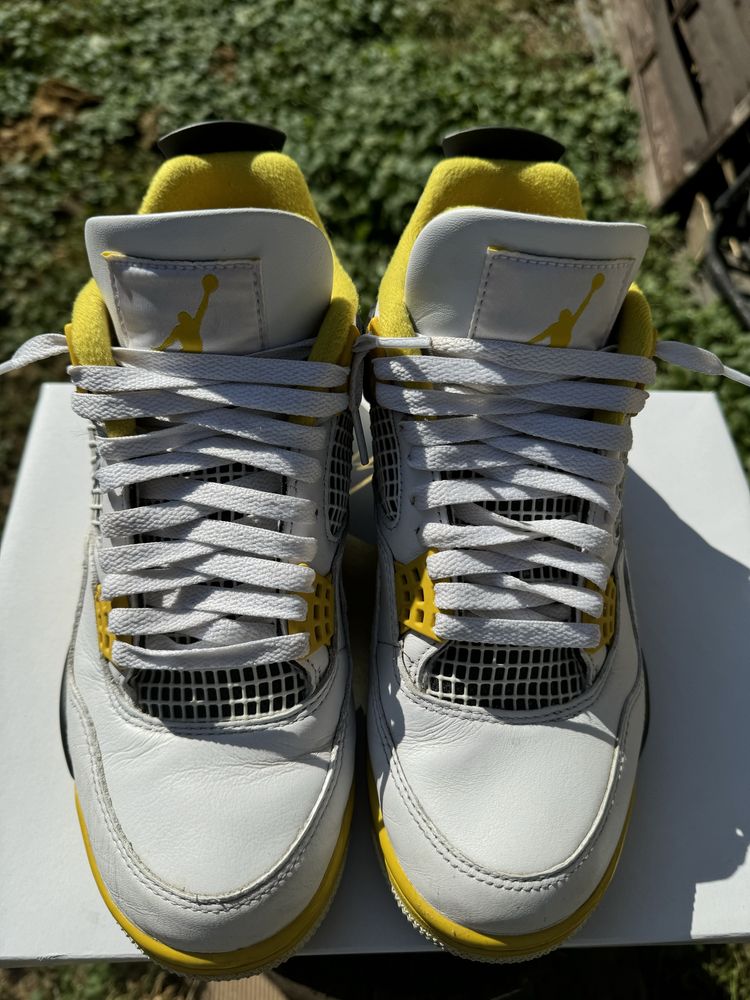Air Jordan 4 ViViD SALFUR 28㎝ Air Jordan 4 Vivid Sulfur - AQ9129-101 - Pełna rozmiarówka