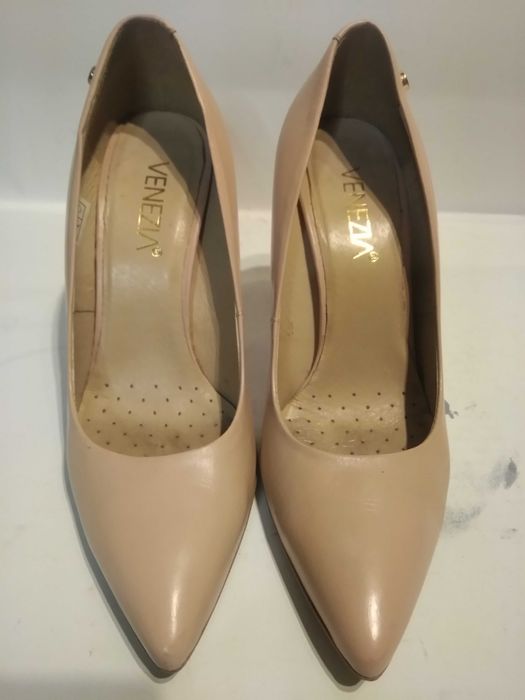 Szpilki Venezia 36 beżowe