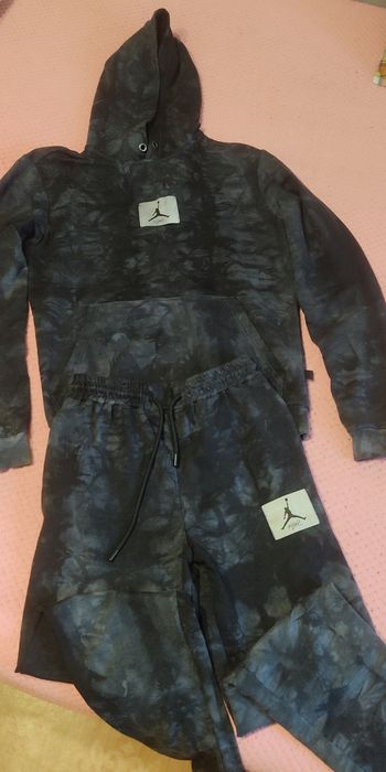 Підлітковий спортивний костюм